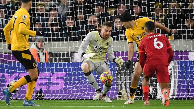 开云中国-风云突变波特兰开拓者今晚门线救险Doinb在瑞士队比赛中回归赛场，赛后斯图加特复出首秀直接炸裂