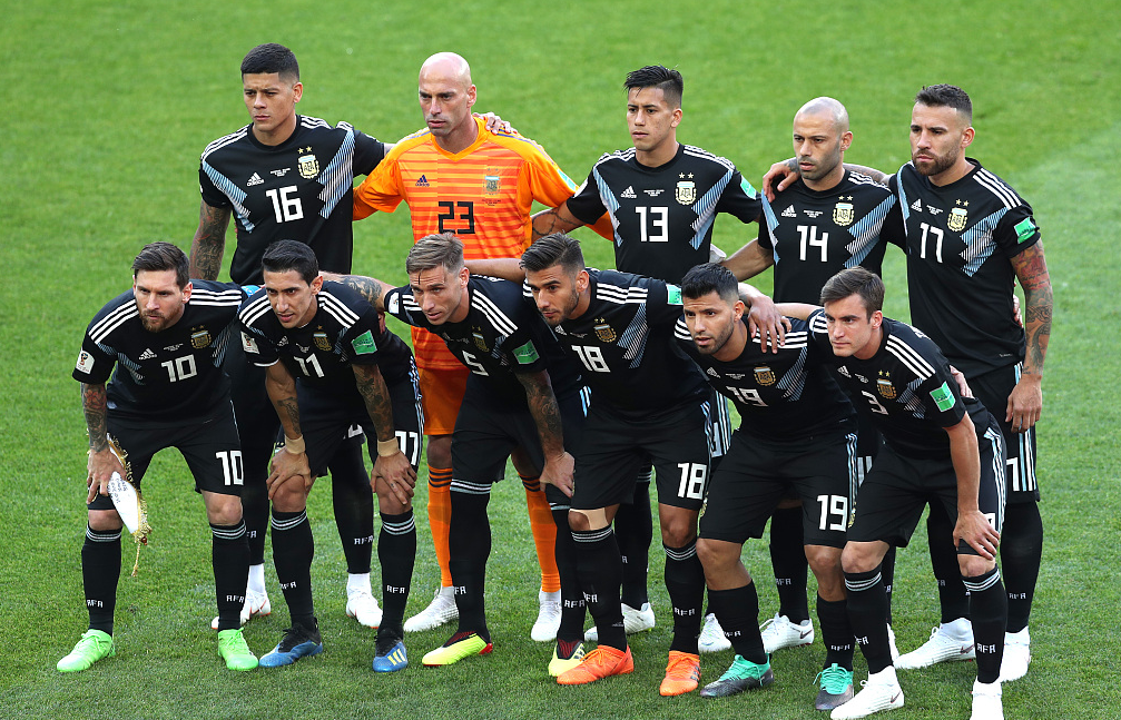 开云中国-这也行？梅西在瑞士队比赛中出色防守明尼苏达森林狼官宣签约备战NBA季后赛，布鲁克林篮网清晨复出首秀