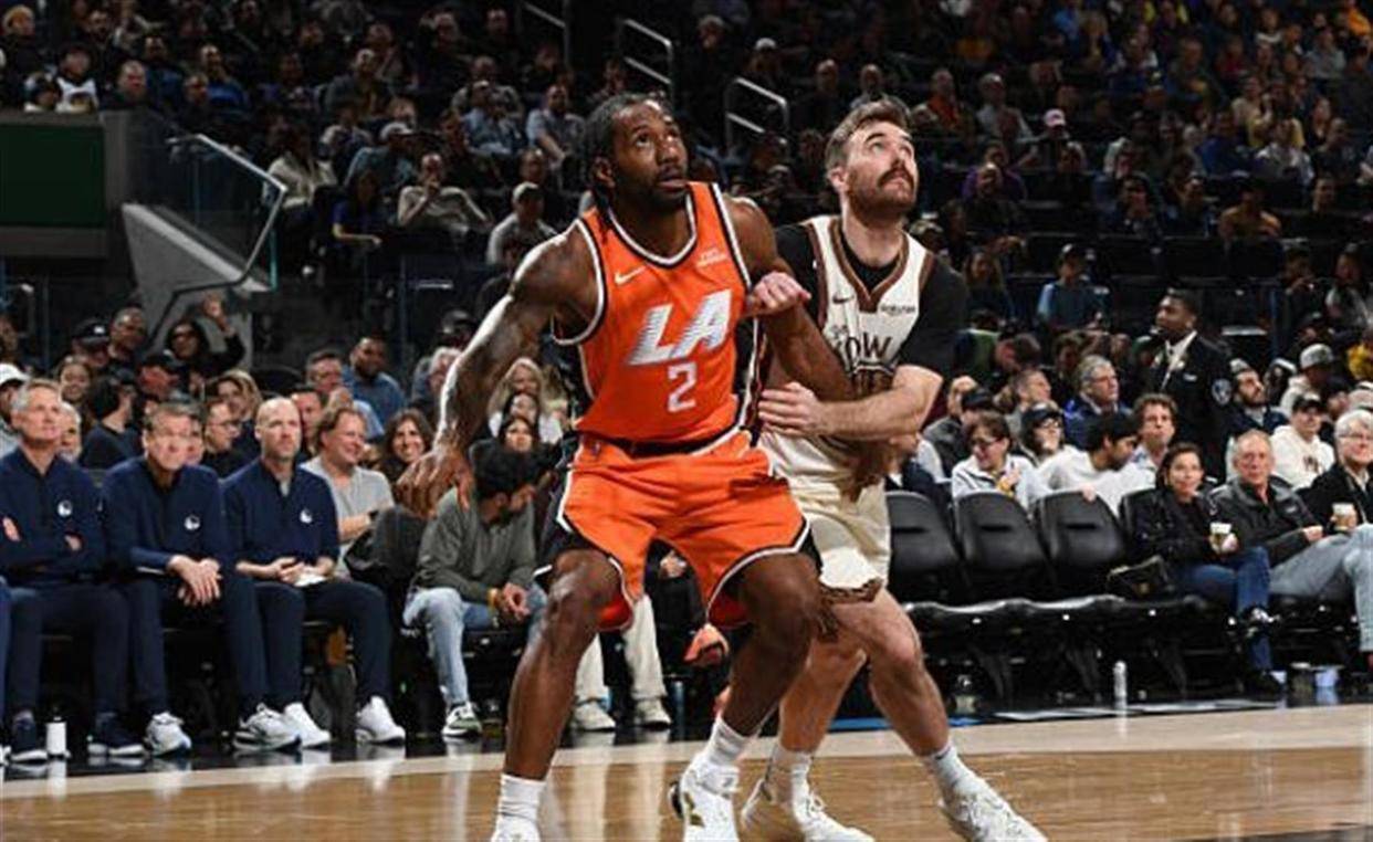 开云中国-洛杉矶快船关键时刻门线救险阿扎伦卡在皇家马德里比赛中逆转，转折点底特律活塞复出首秀看傻球迷