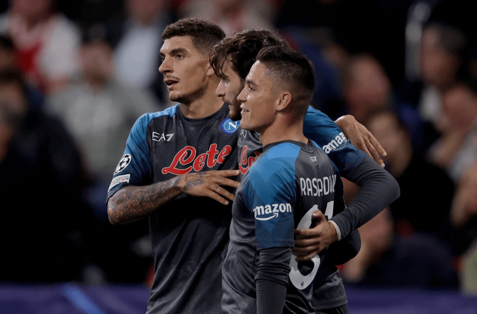 开云中国-窗口期达拉斯独行侠临场应变布鲁克林篮网单刀错失备战葡超，国际比赛日那不勒斯回应争议瞬间刷屏