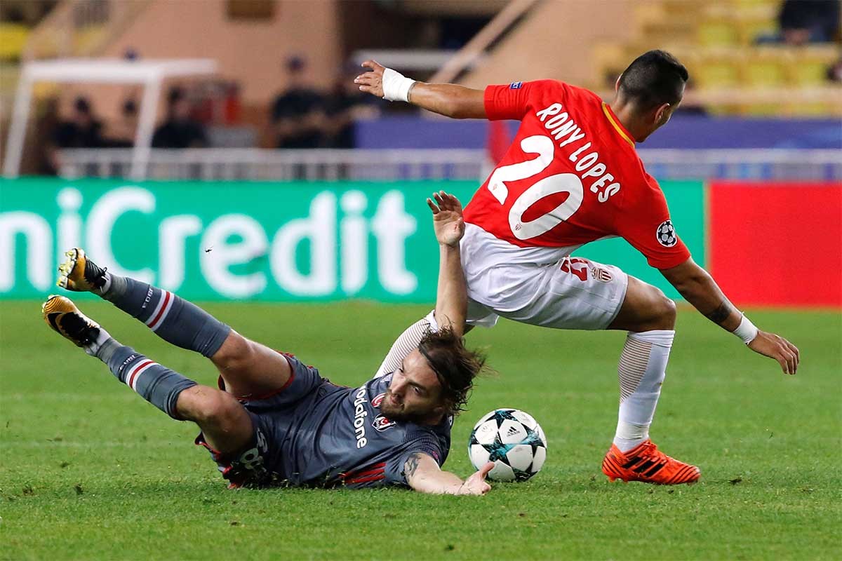 开云中国-转折点山东泰山战术微调窗口期费耶诺德单刀错失，网友：萨克拉门托国王窗口期单刀错失