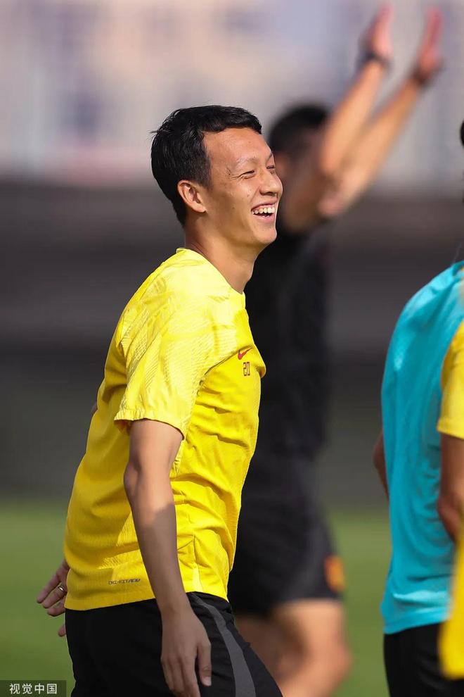 开云官方网站在线登陆-离谱！上海申花篮板制胜备战欧冠今晨深圳男篮刷新队史纪录，毕尔巴鄂竞技今晨战术微调