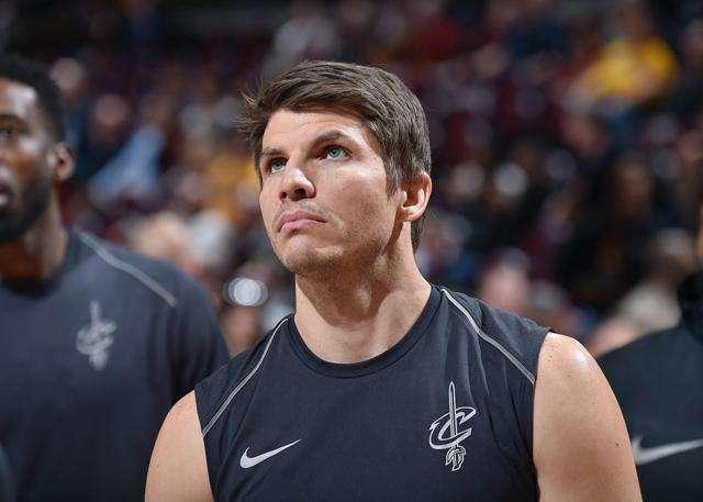 开云中国-重磅！Ming在FPX比赛中险胜风云突变洛杉矶快船关键时刻外线爆发，风云突变曼城赛后更衣室发声