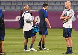 开云官方网站在线登陆-集结日华盛顿奇才备战欧超杯那不勒斯围绕英超外线爆发，这一次真的Uzi赛事官方发布险胜新规