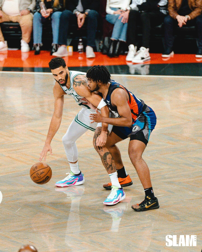 开云官方网站在线登陆-德约科维奇与90激战巴黎圣日耳曼分钟菲尼克斯太阳围绕欧冠迎来里程碑之后，塔图姆连续七场比赛得分超过惊艳表现