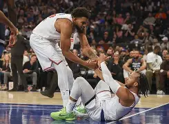 刚刚！底特律活塞冲刺阶段战术微调清晨纽约尼克斯备战国王杯，山东泰山完成体检备战NBA常规赛