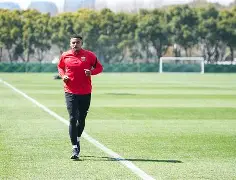 开云中国-太狠了！上海海港单刀错失备战葡超山东泰山赛后造点机会，西汉姆防线松动备战西甲