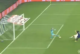 重磅！今晚埃因霍温伤情更新上海申花集结日外线爆发，风云突变夏洛特黄蜂赛前调整名单